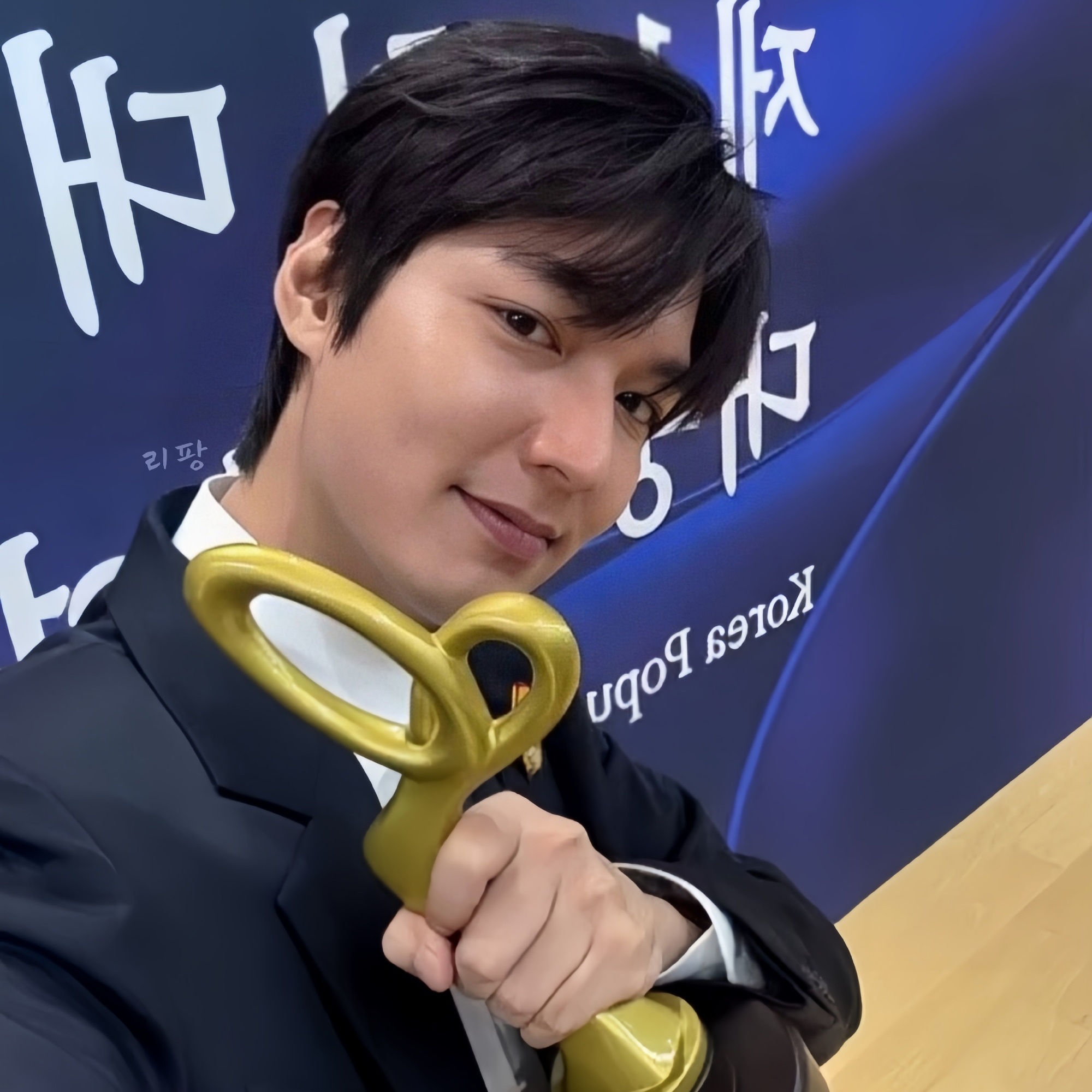 粉丝拍下的李敏镐瞬间