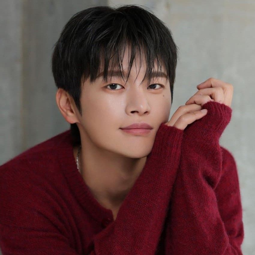 A moment captured by a fan of Seo Inguk