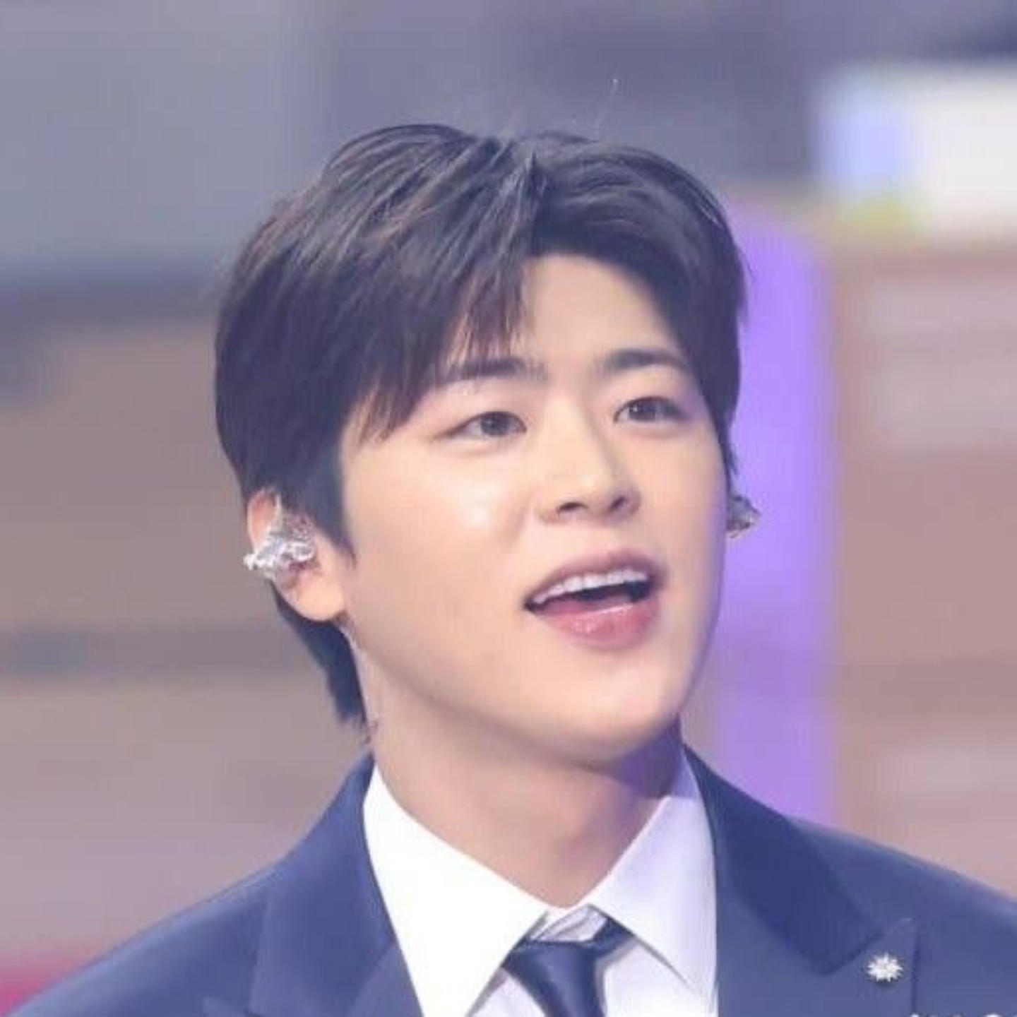 A moment captured by a fan of Park Jihyeon