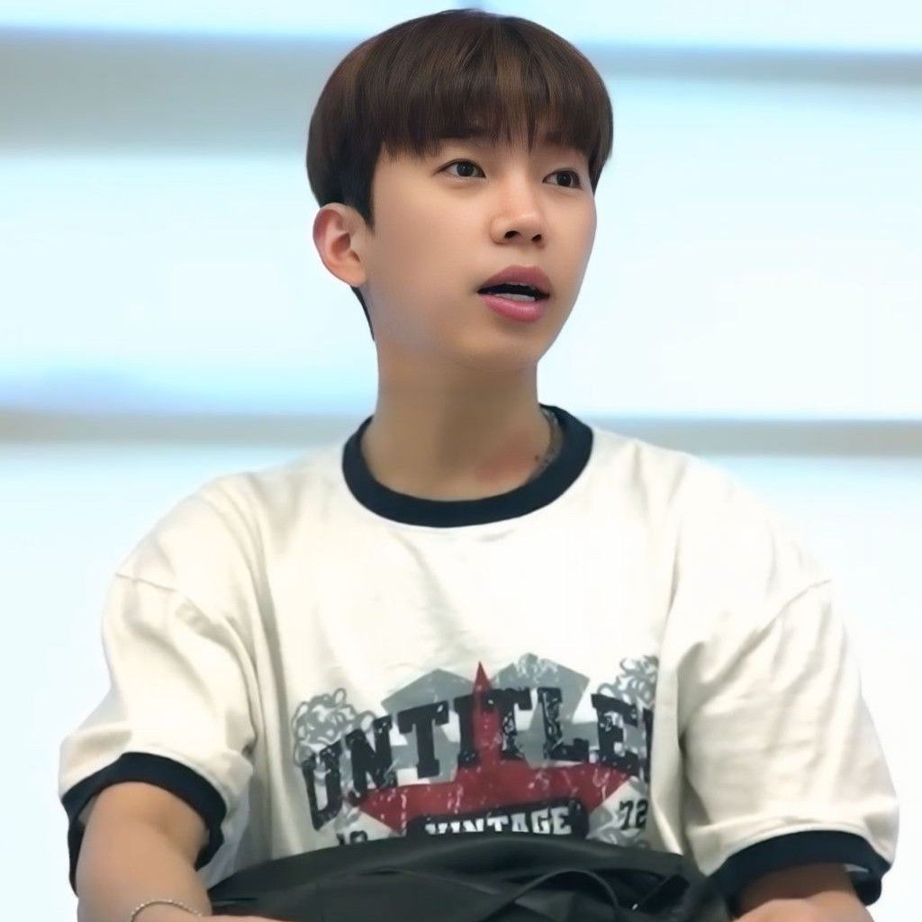 Recent activity shot of Lim Youngwoong
