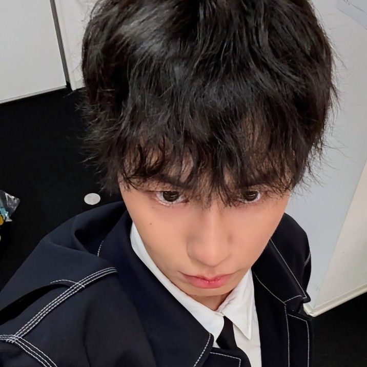 Recent activity shot of Lee Jaewook