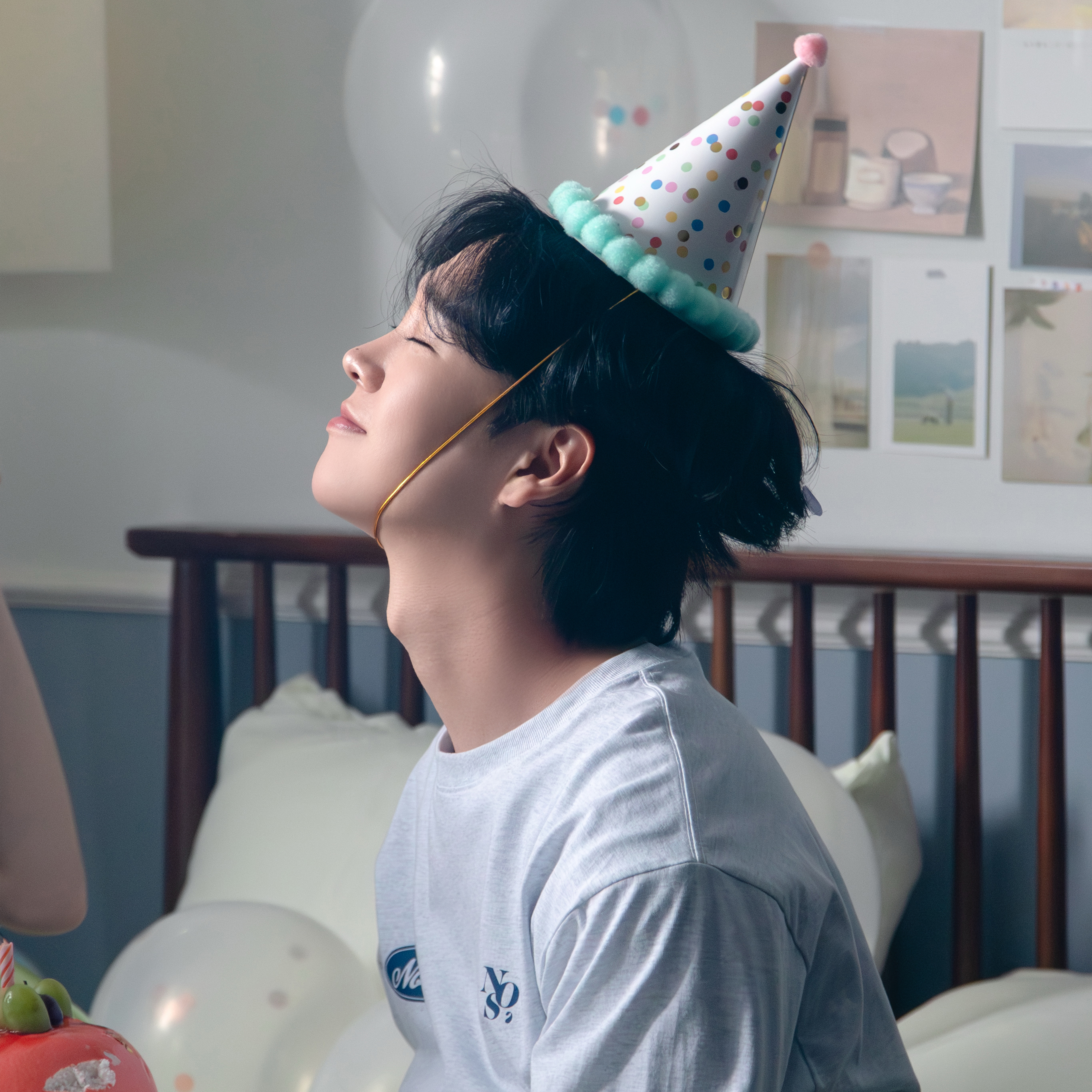 Behind-the-scenes cut of Song Minjun