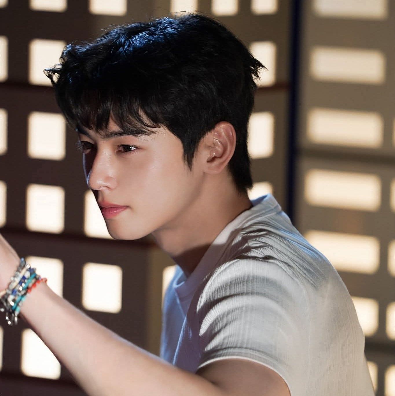 Recent activity shot of Cha Eunwoo