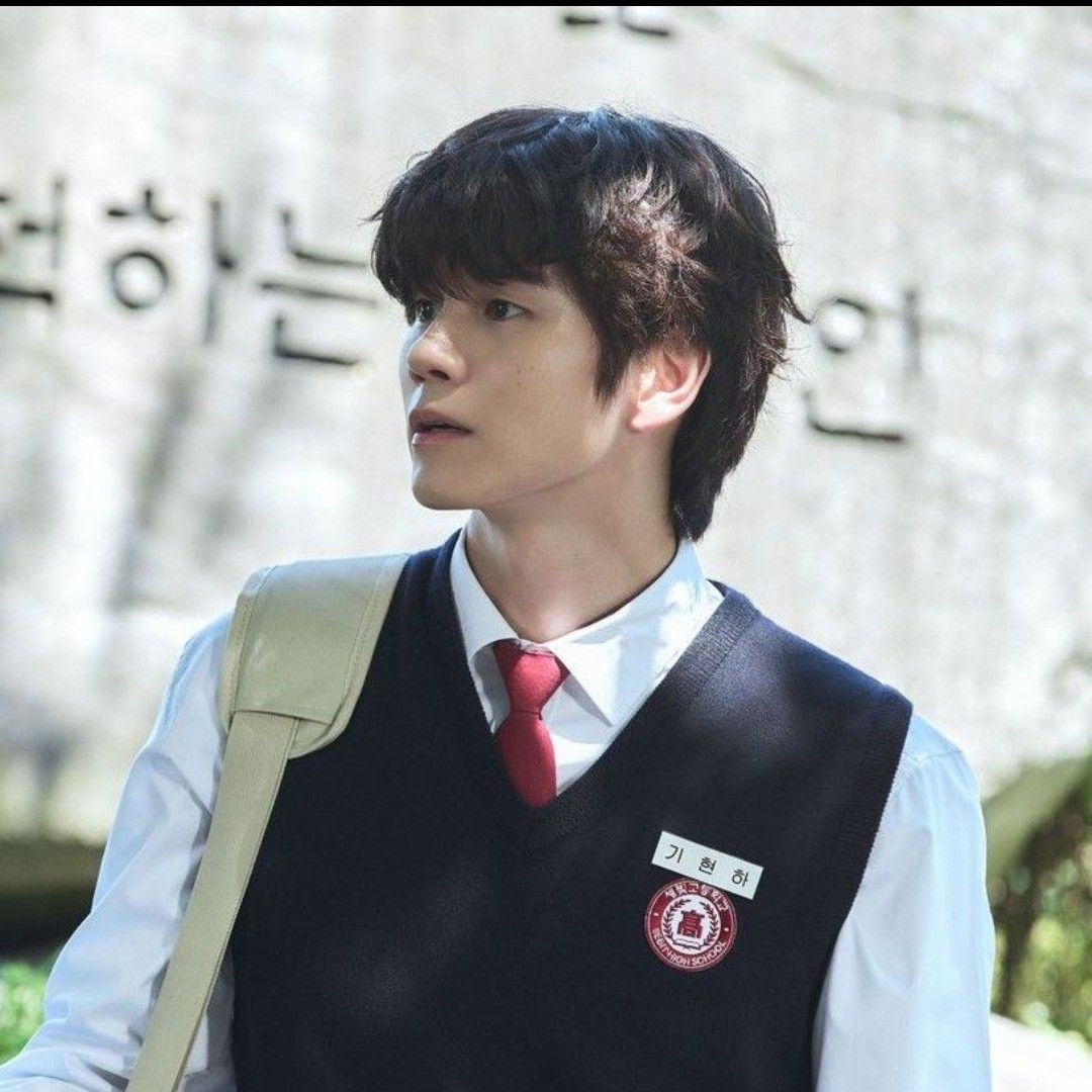 Latest photo of Ong Seongwu