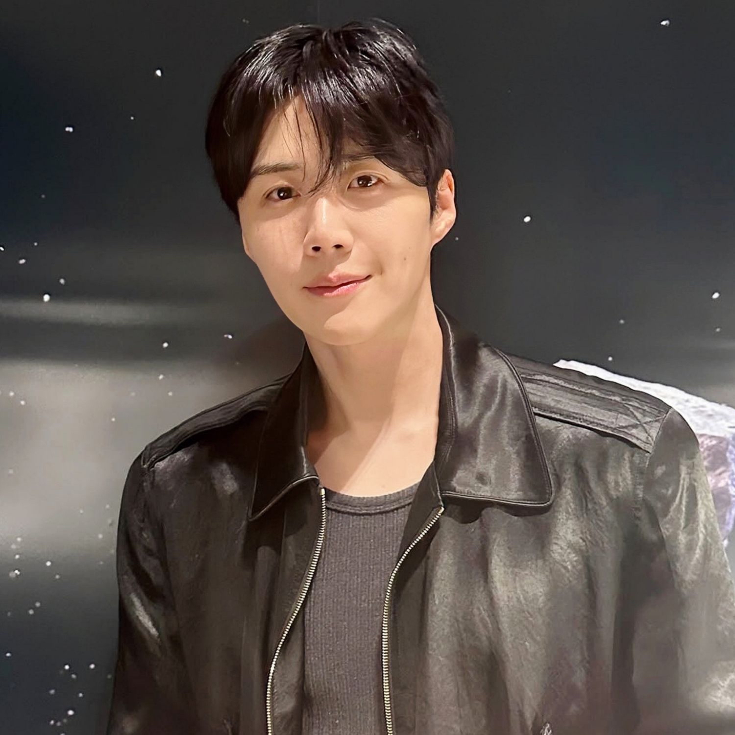 Behind-the-scenes cut of Kim Seonho