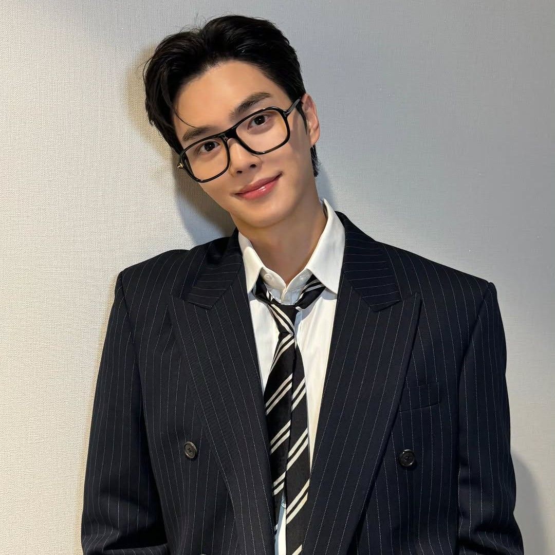 Behind-the-scenes cut of Song Kang