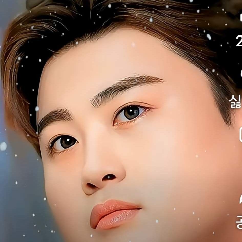 粉絲拍下的金浩中瞬間