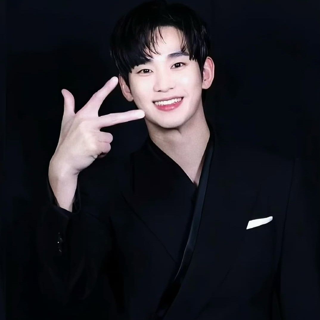 キム・スヒョンのビハインドカット