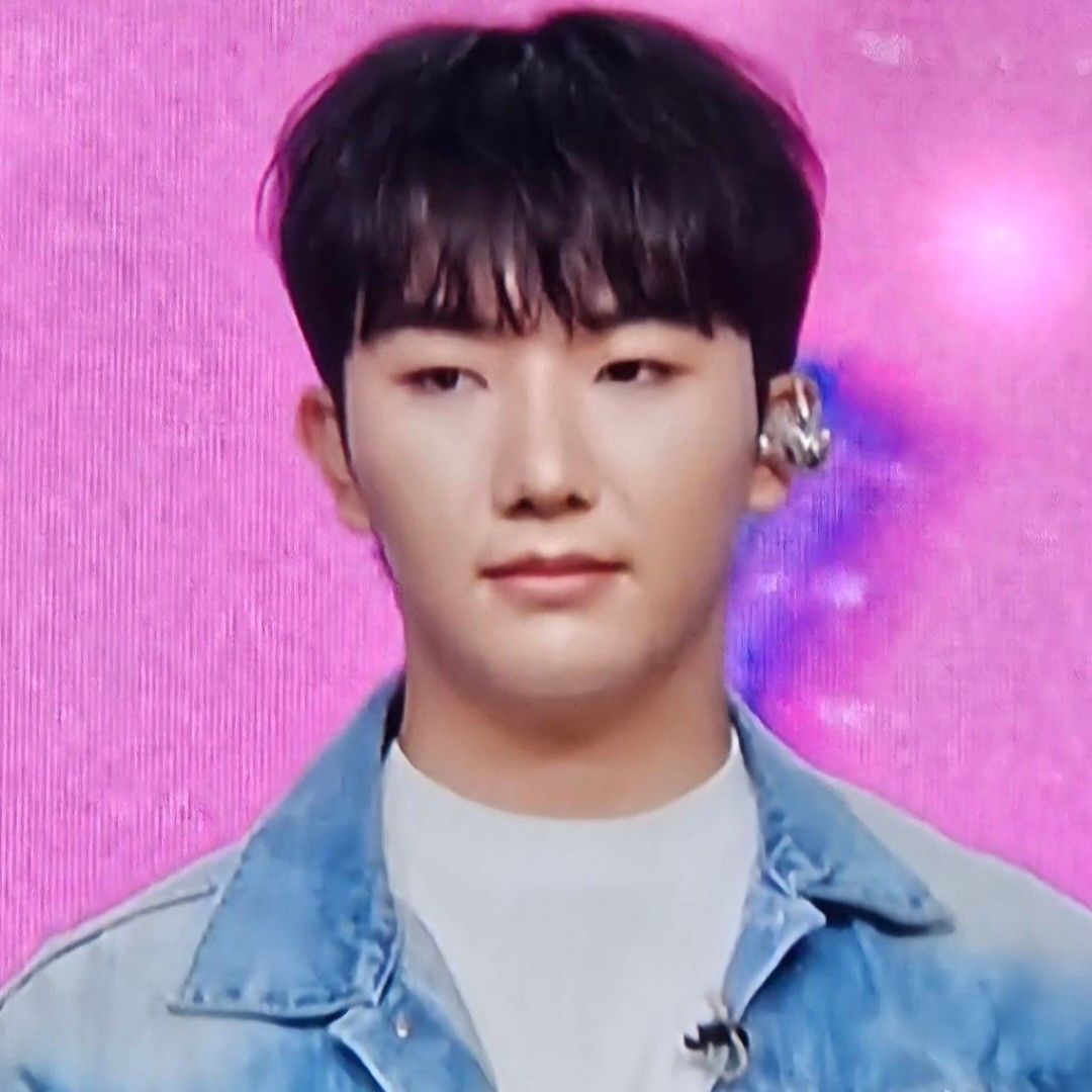 A moment captured by a fan of Nam Seungmin