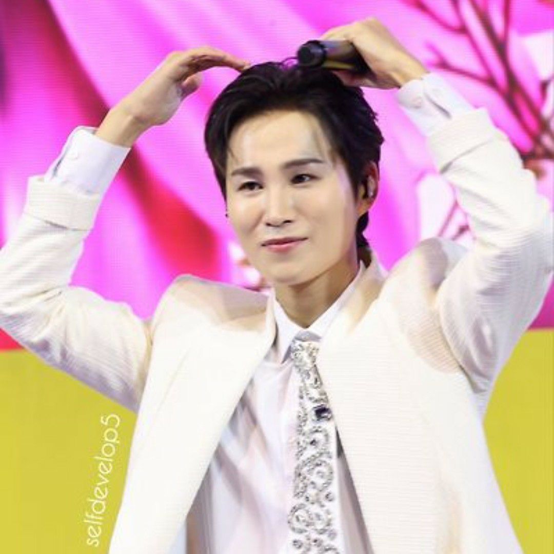 김희재의 비하인드 컷