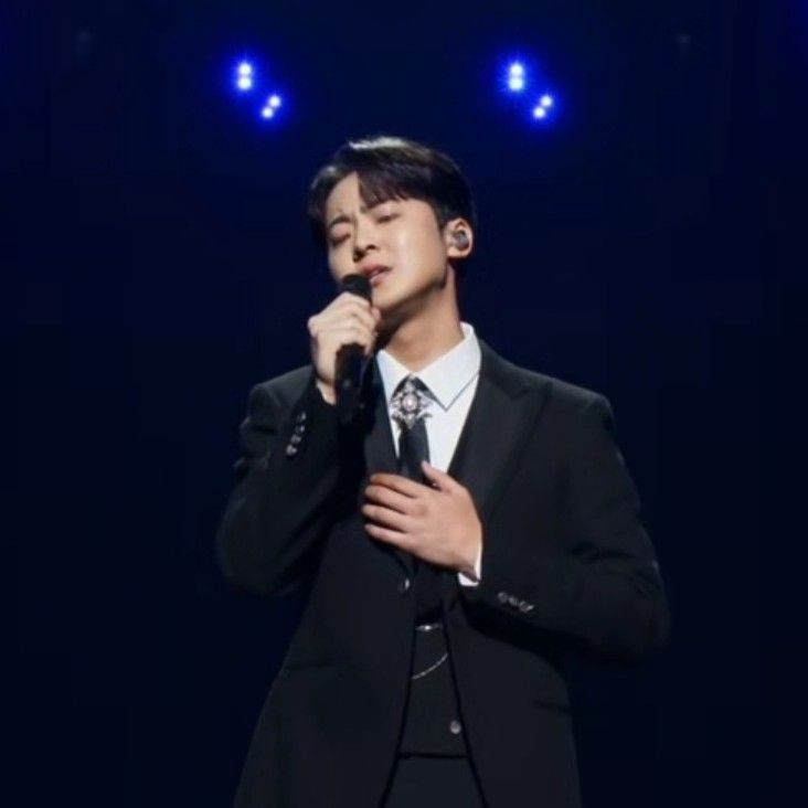 A moment captured by a fan of Park Minsu