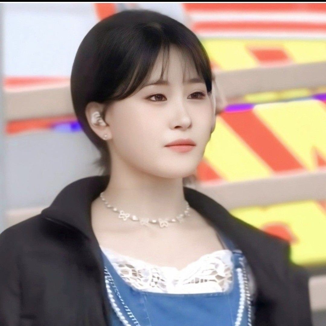 A moment captured by a fan of Kim Dahyun