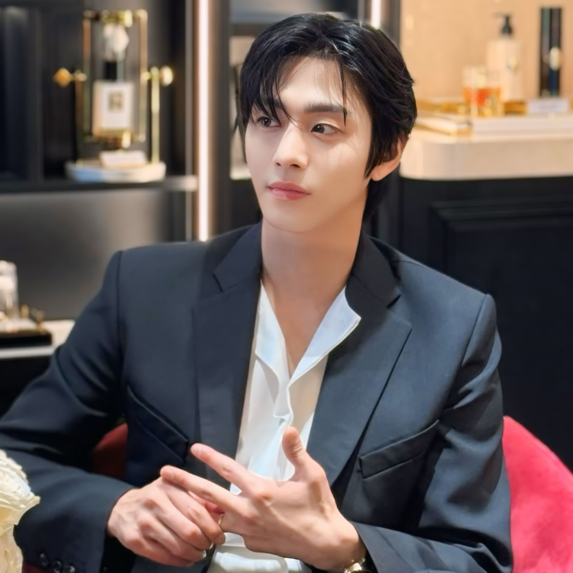 Behind-the-scenes cut of Ahn Hyoseop