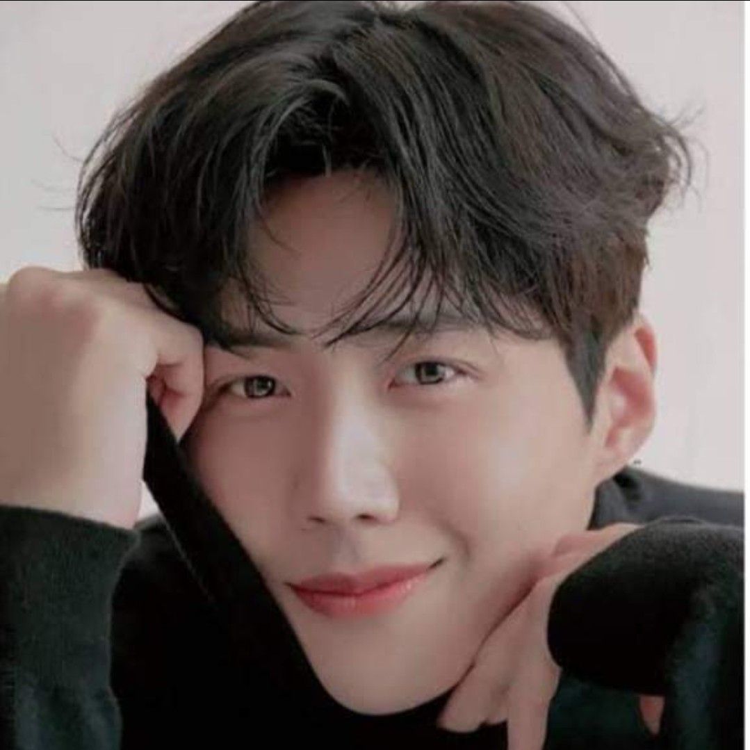 Recent activity shot of Kim Seonho