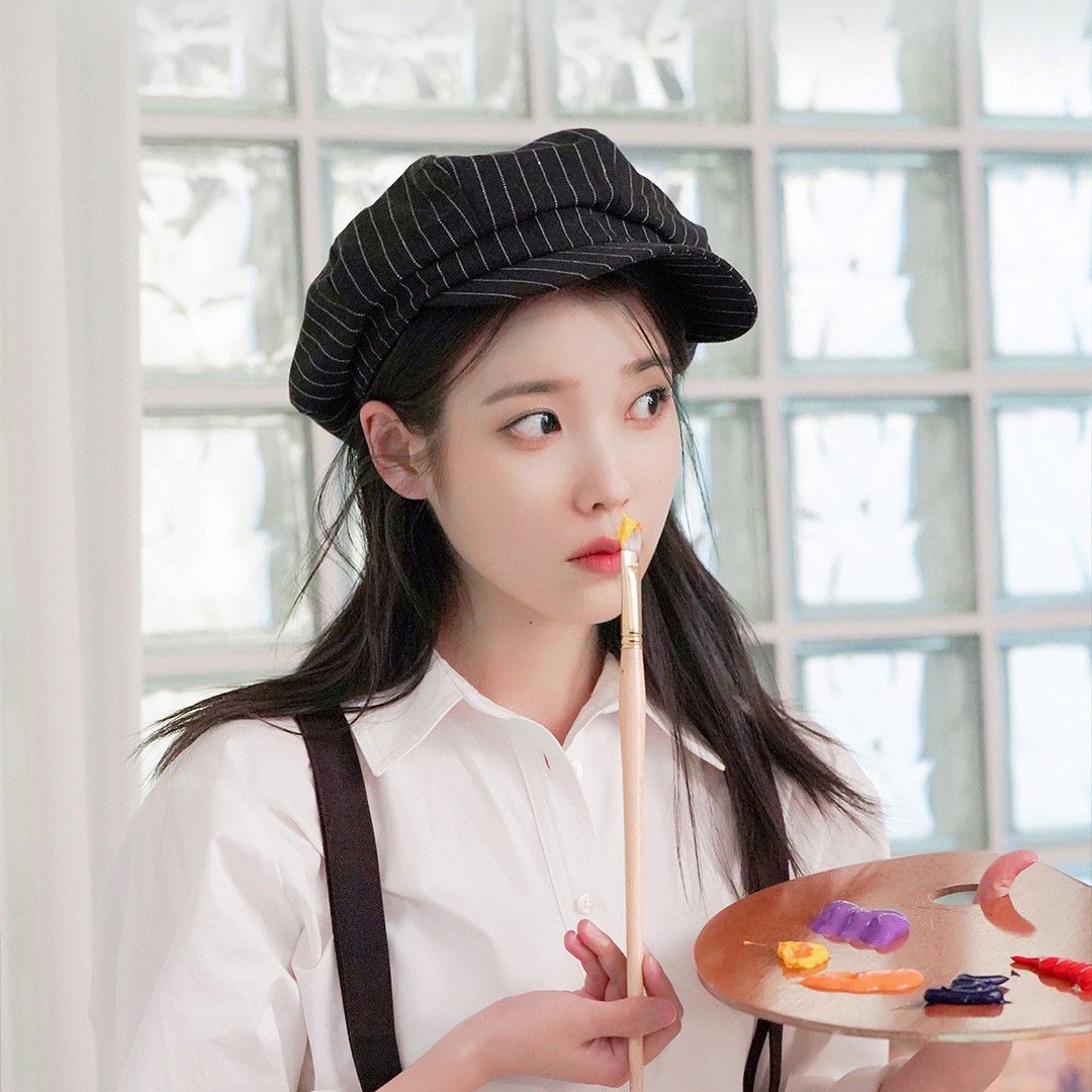 A moment captured by a fan of IU