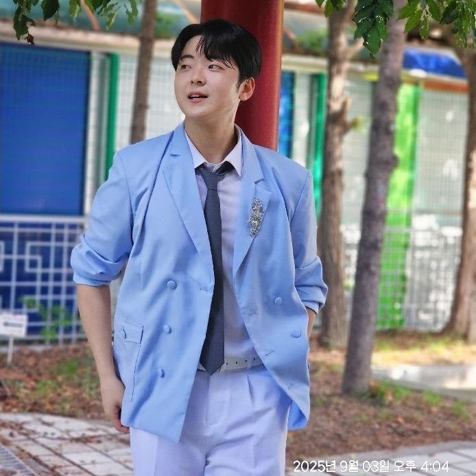 Behind-the-scenes cut of Park Minsu