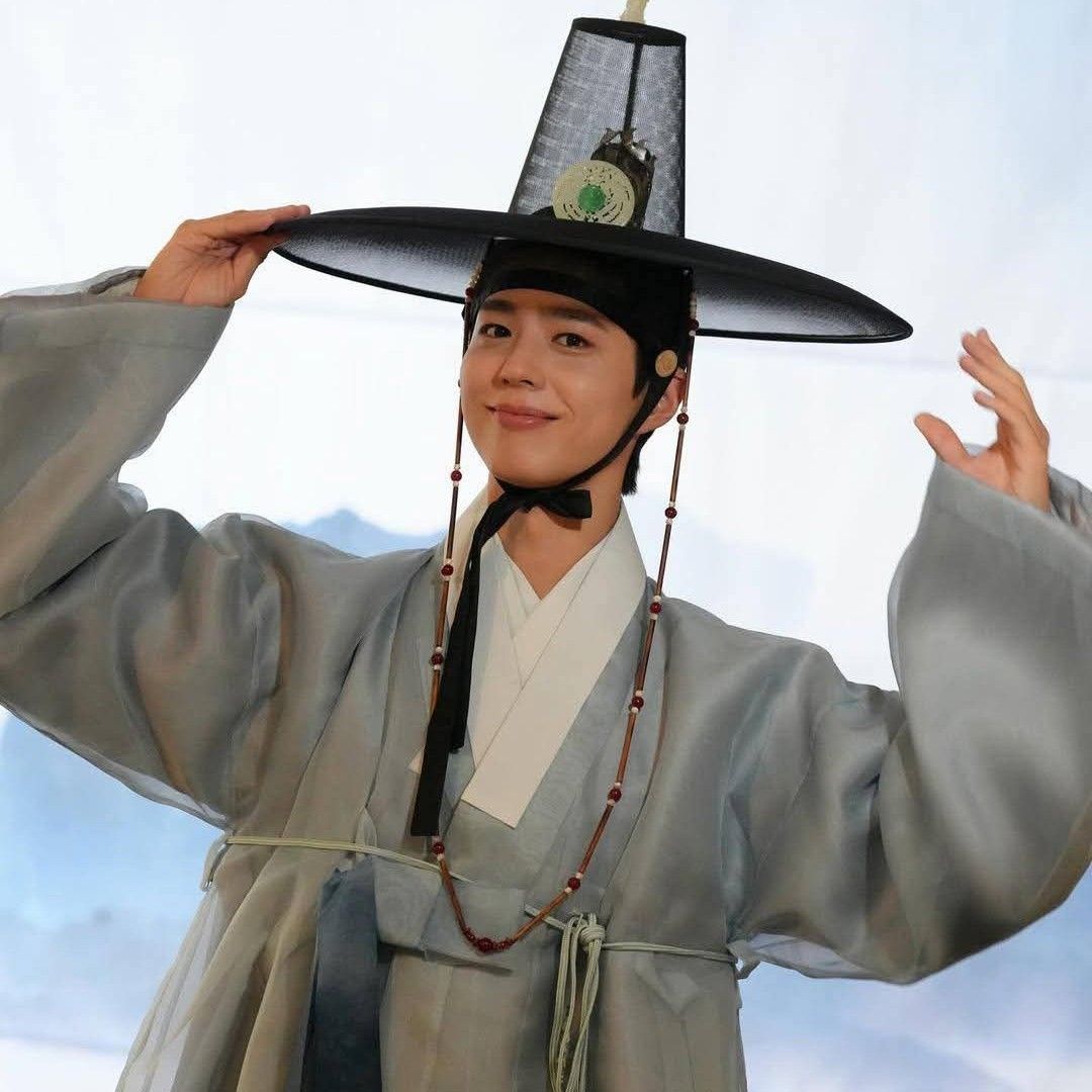 Latest photo of Park Bogum