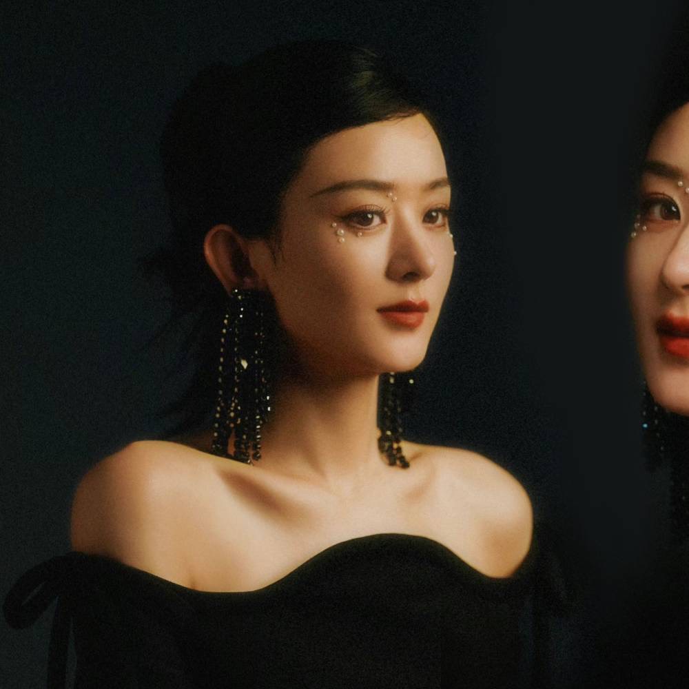 趙麗穎の最近の活動ショット