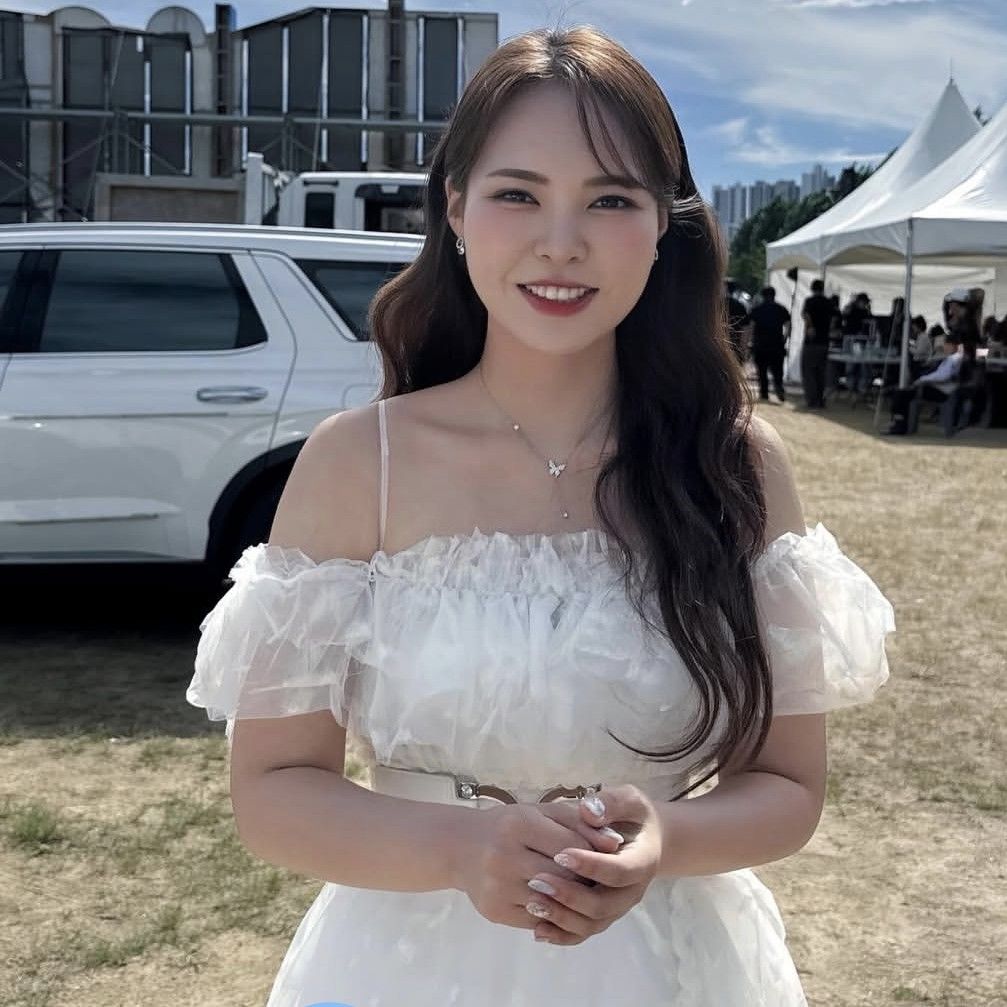 Recent activity shot of Miss Kim