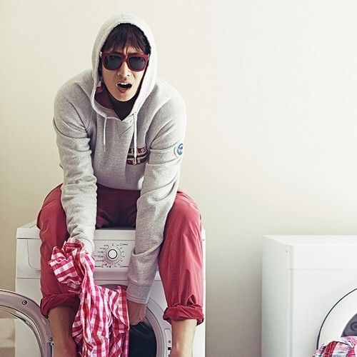 Behind-the-scenes cut of Lee Sunkyun