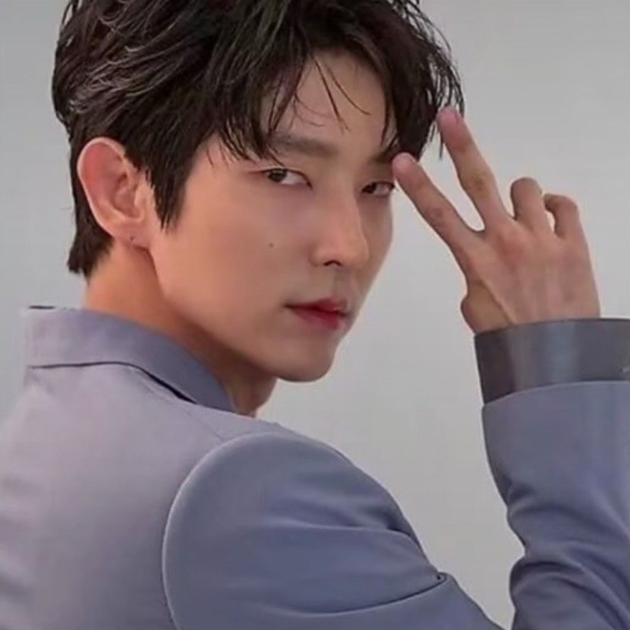 Momen yang diabadikan oleh penggemar Lee Joongi