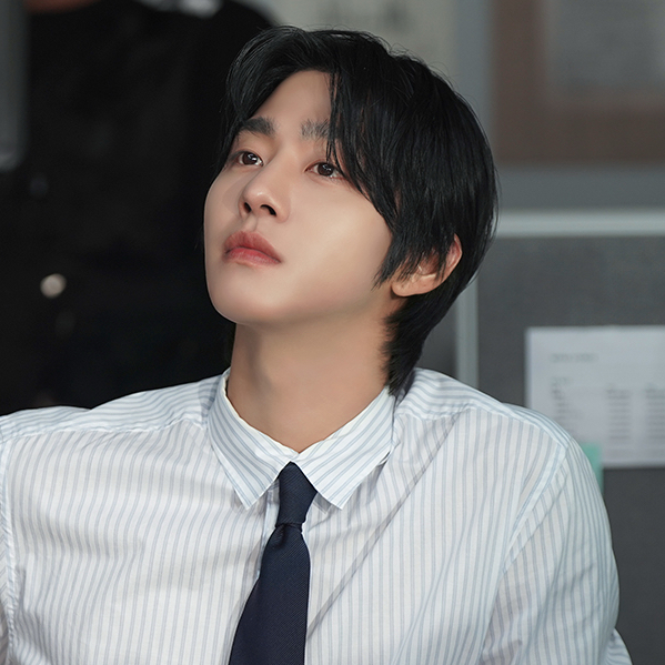 Recent activity shot of Ahn Hyoseop