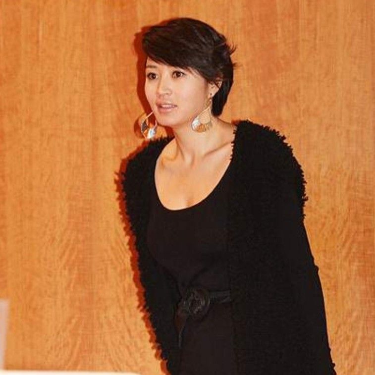 Latest photo of Kim Hyesoo