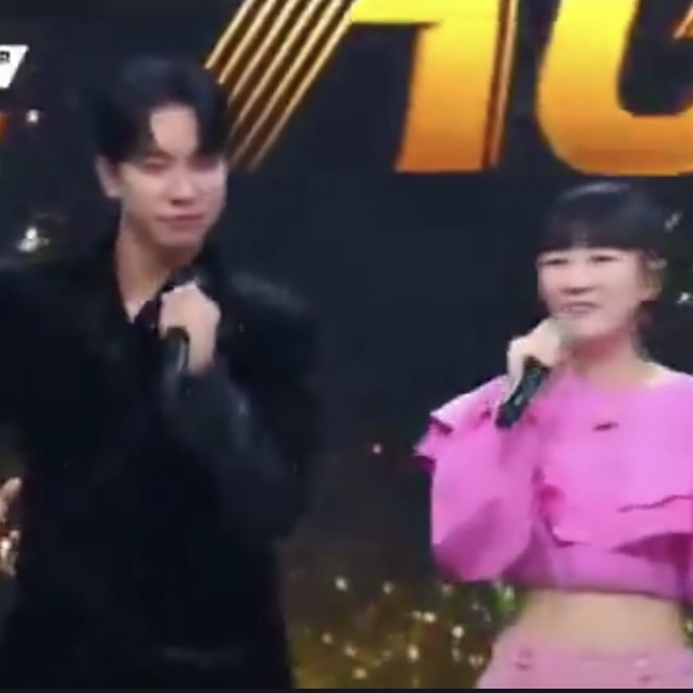 Recent activity shot of Lee Seunggi