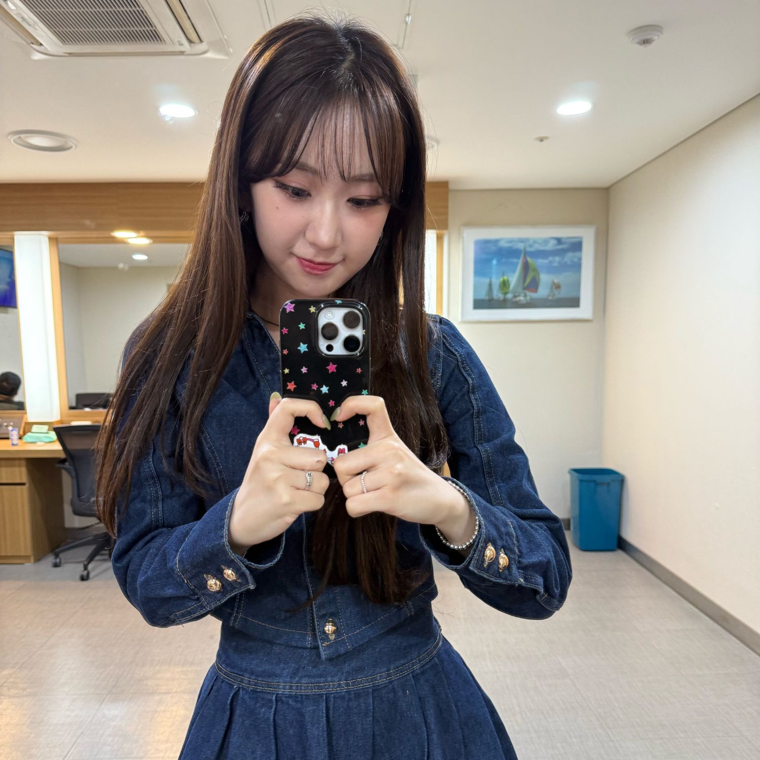 Latest photo of Jeon Yujin