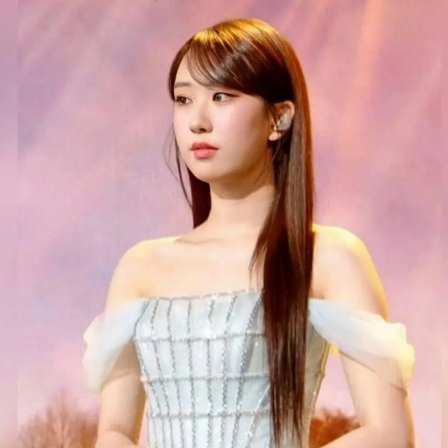 Foto terbaru dari Jeon Yujin