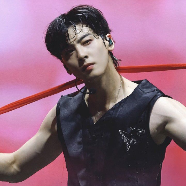 Momen yang diabadikan oleh penggemar Cha Eunwoo