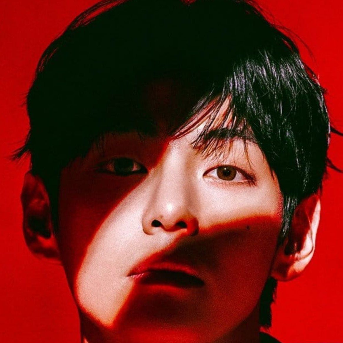 Latest photo of Kim Taehyung (V)