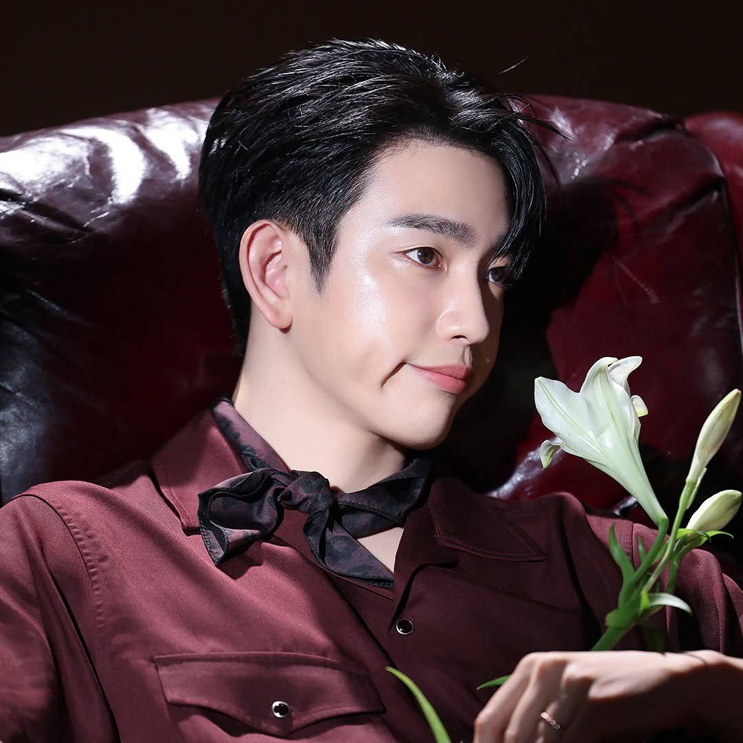 Recent activity shot of Park Jinyoung