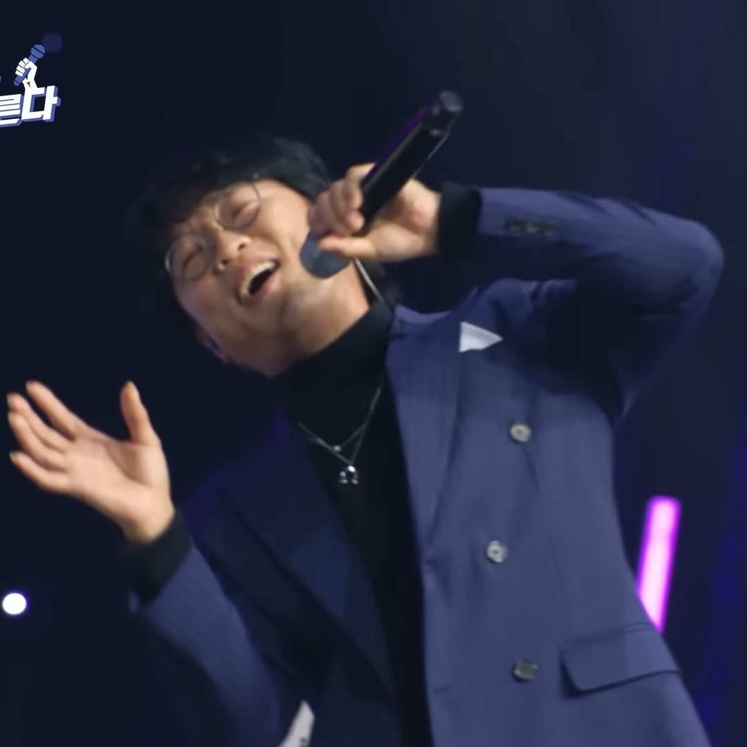 A moment captured by a fan of Bak Changgeun