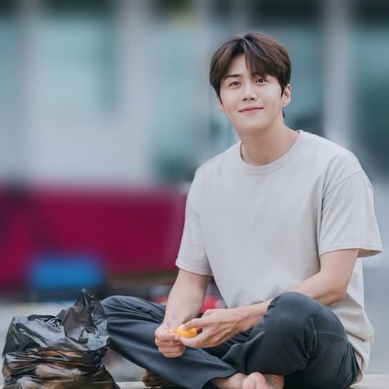 Recent activity shot of Kim Seonho