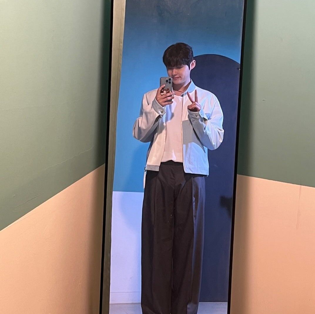 A moment captured by a fan of Choi Jaemyeong