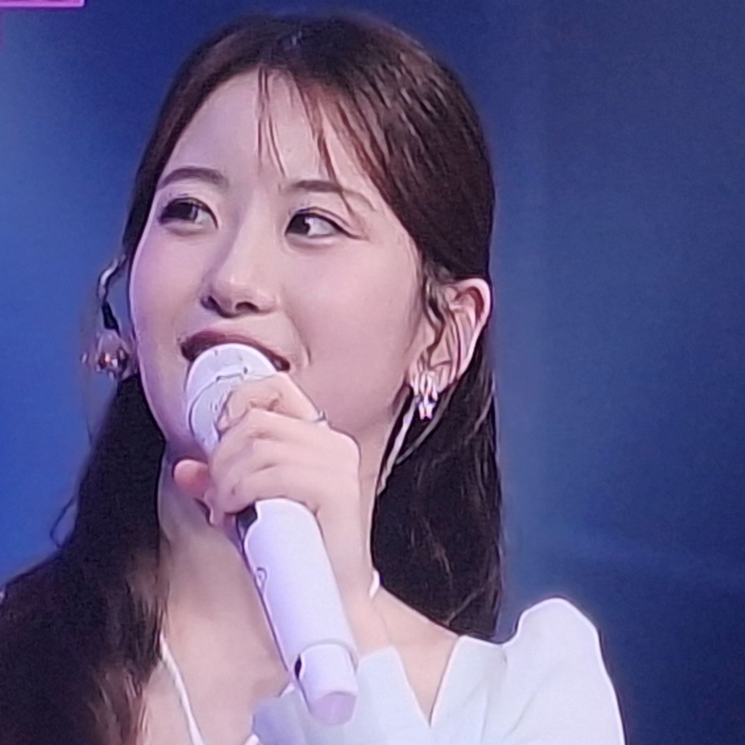 Recent activity shot of Oh Yujin
