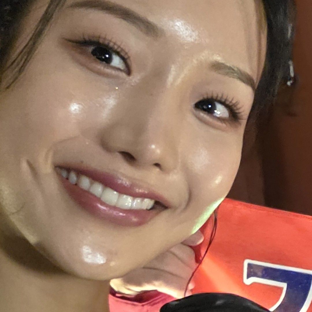 Behind-the-scenes cut of Kim Soyeon (2004)