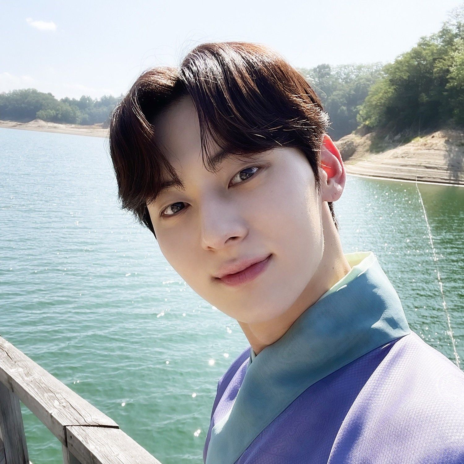 Recent activity shot of Hwang Minhyun