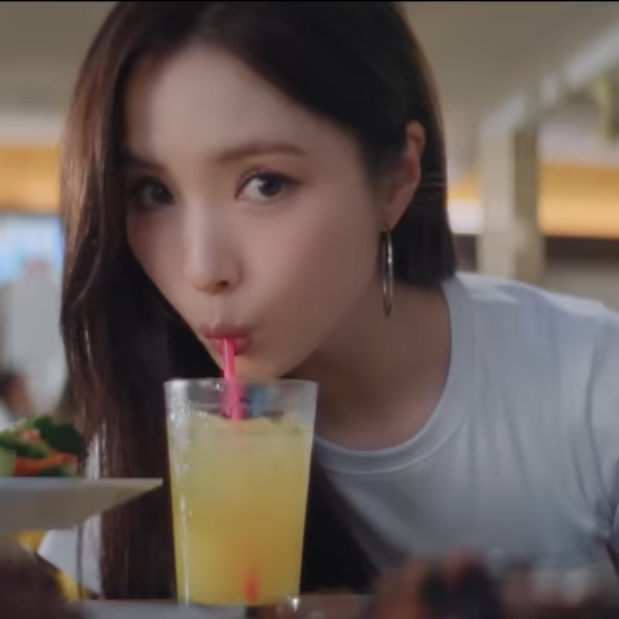 Behind-the-scenes cut of Shin Sekyung