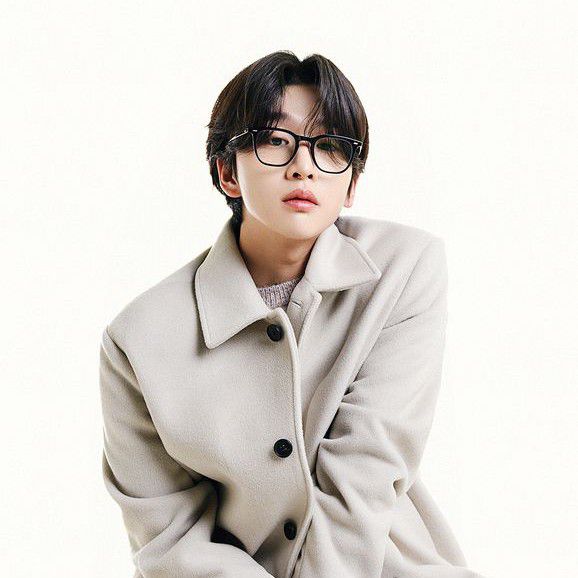 Latest photo of Kim Yoonwoo