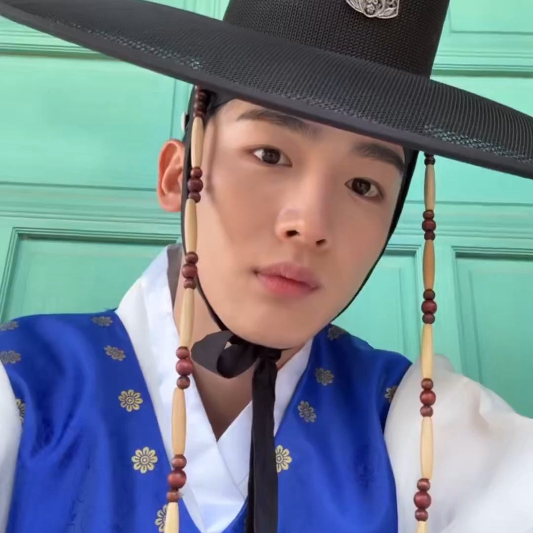 Latest photo of Kim Yohan