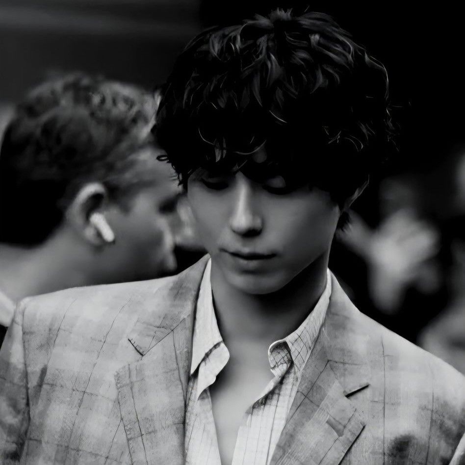 Behind-the-scenes cut of Park Bogum