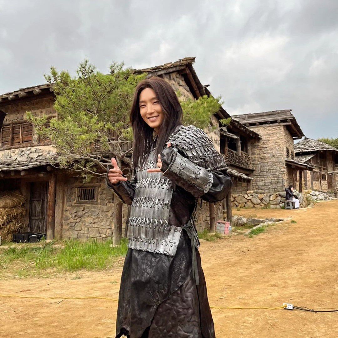 Recent activity shot of Lee Joongi