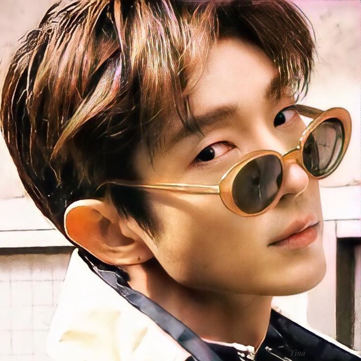 Behind-the-scenes cut of Lee Joongi