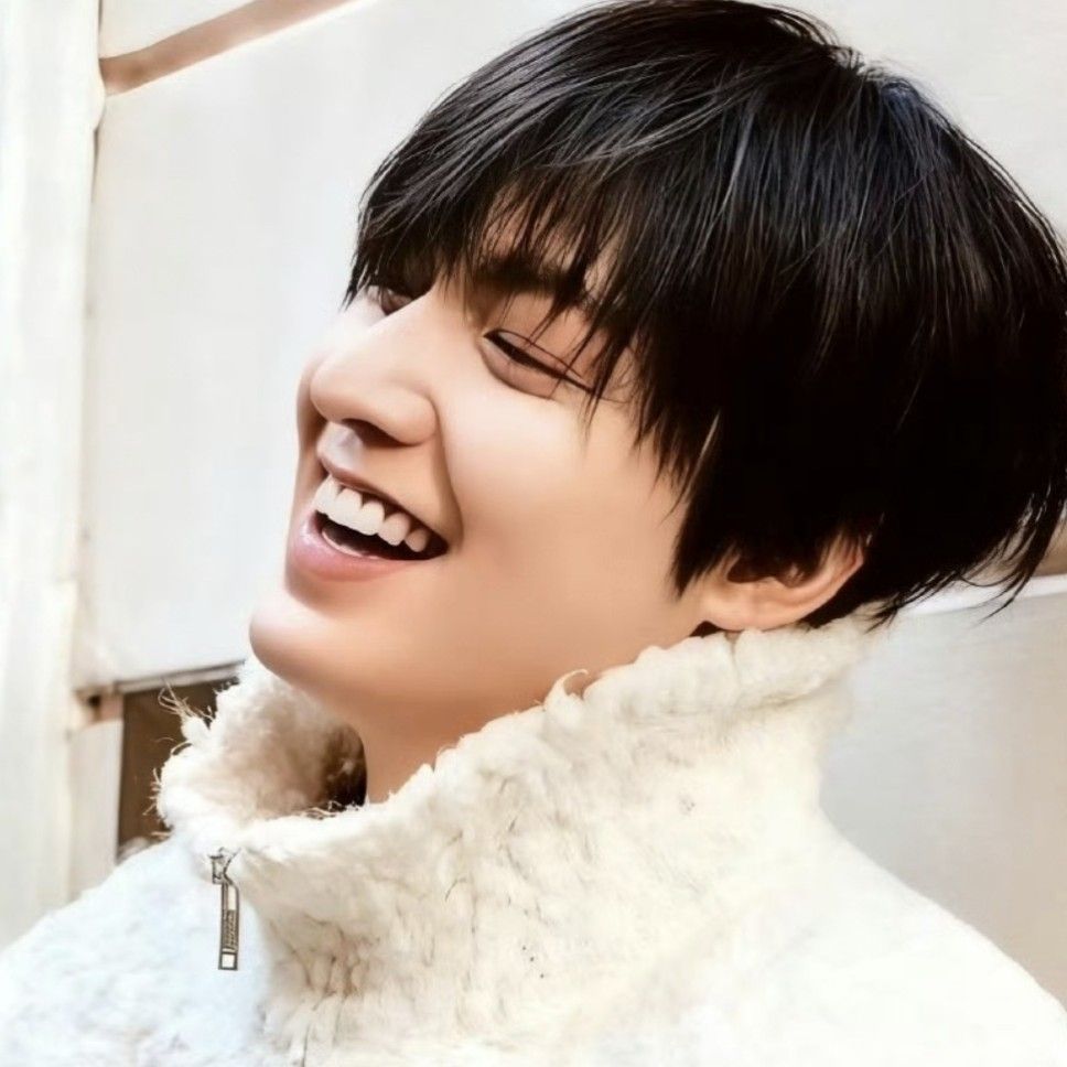 Behind-the-scenes cut of Lee Minho