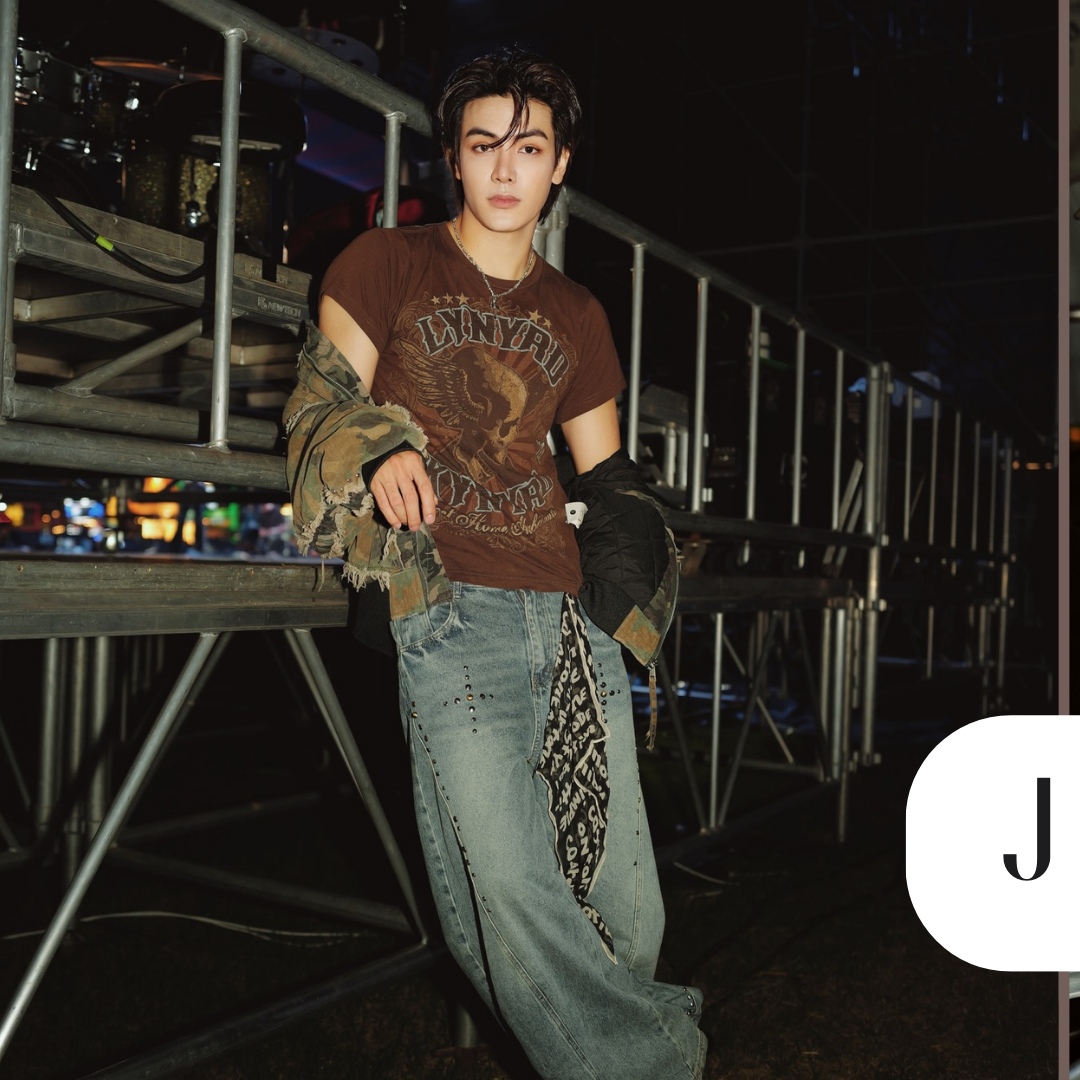 A moment captured by a fan of Joong Archen Aydin