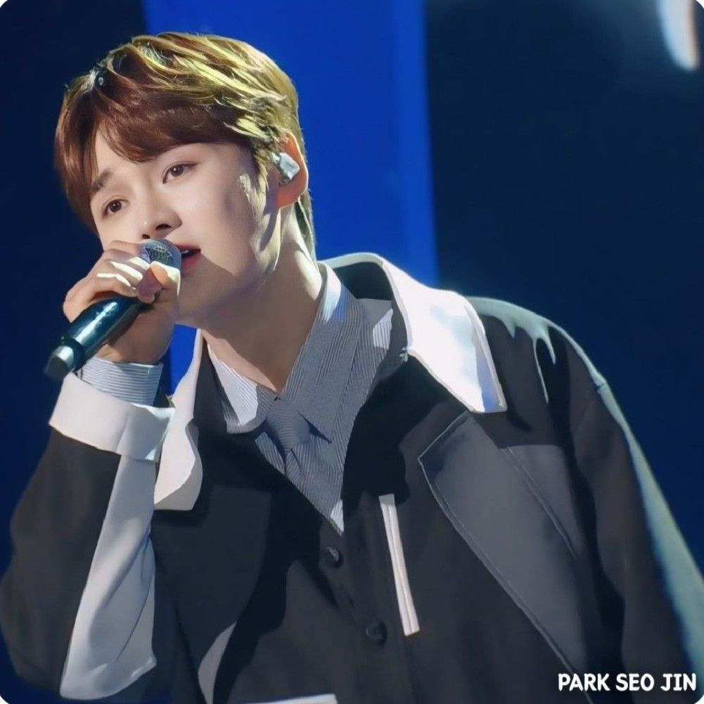 粉丝拍下的朴瑞镇瞬间