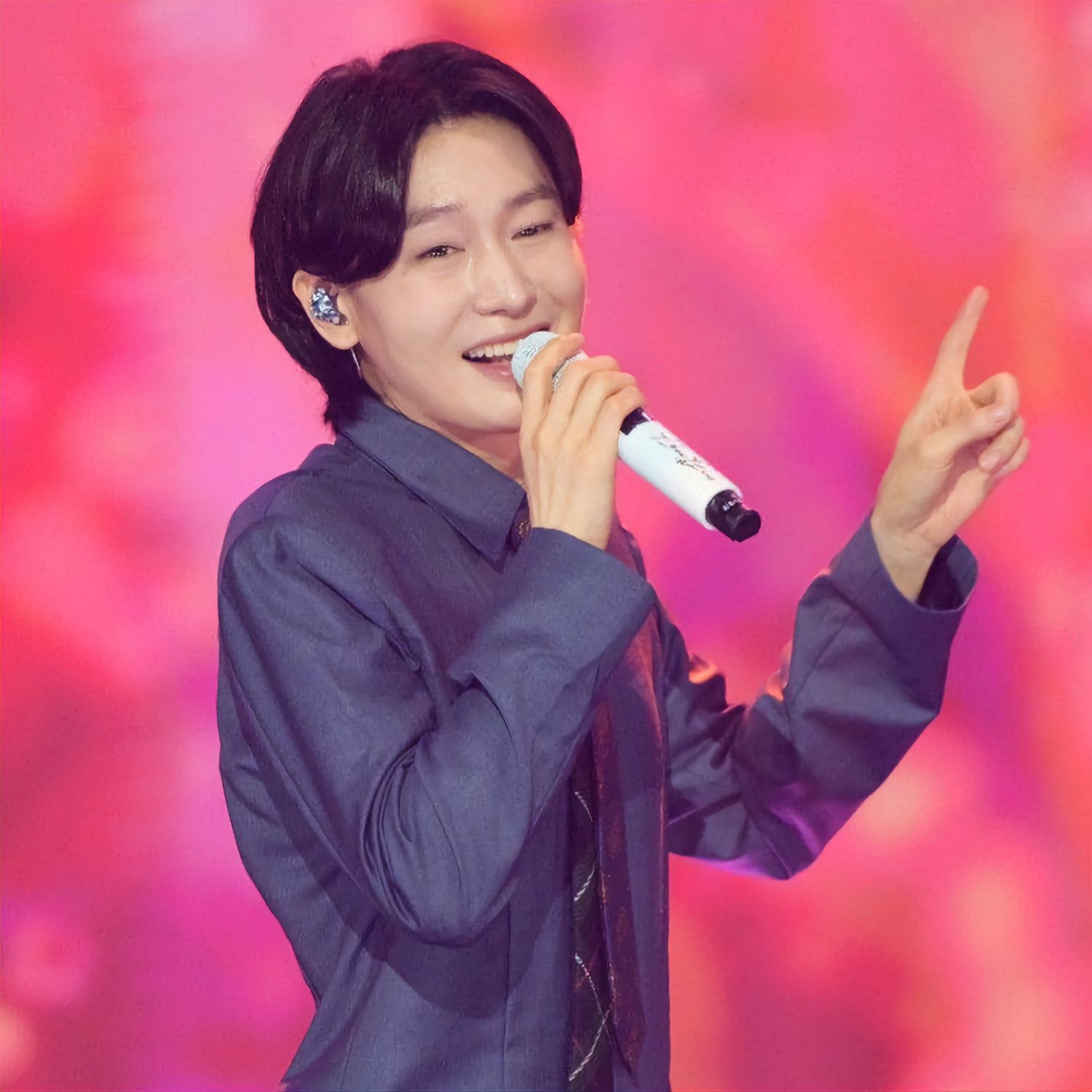 A moment captured by a fan of Kim Yongbin
