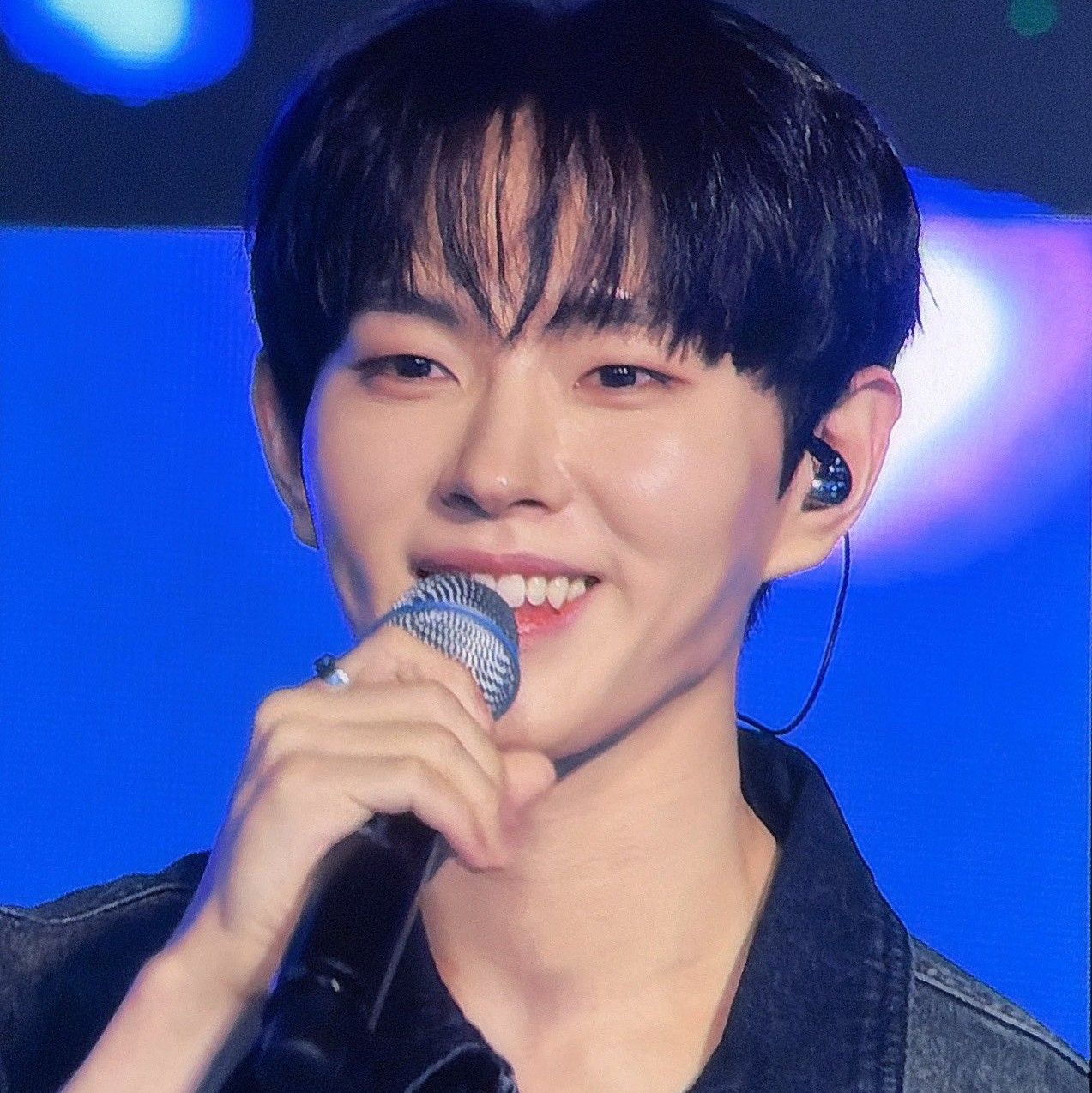 Recent activity shot of Lee Byeongchan